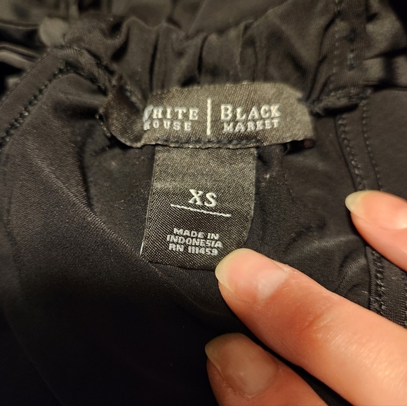 WHBM Tie Back Sleeveless Blouse - Picture 4 of 7